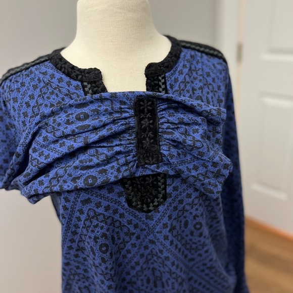 Lucky Brand Braided Velvet Trim Flare Sleeve Top Sz M - Picture 3 of 11